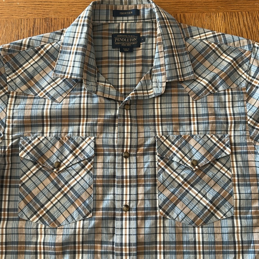 Pendleton *NWOT* Men's Frontier Short Sleeve Western Snap Front Shirt - Picture 3 of 13